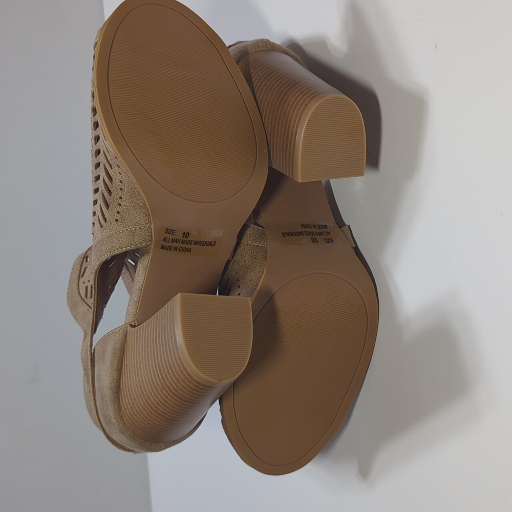 Altar'd State Women's Tan Peep-Toe Block Heel Sandals Size 10 - Picture 11 of 13